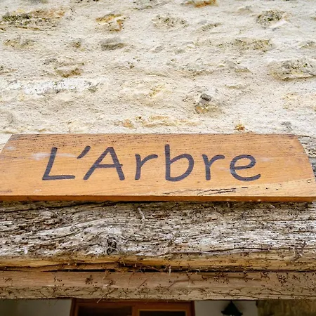 L'arbre - De La Tournerie Feriehus